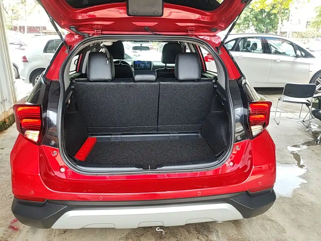 Toyota Yaris L 2021 — фото 19