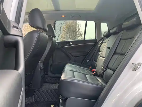 Volkswagen Tiguan 2015