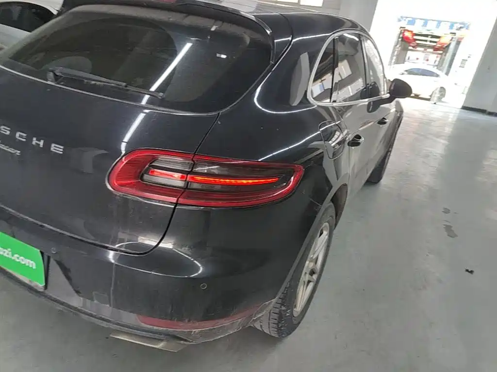 Porsche Macan 2016 — фото 8