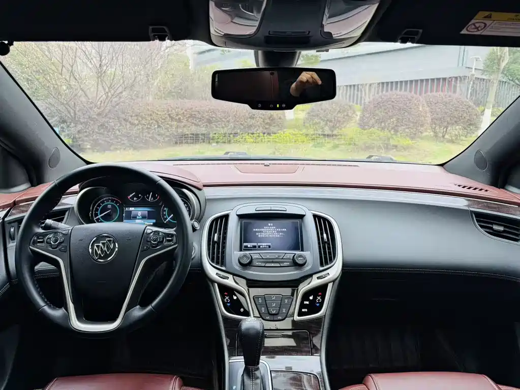 Buick LaCrosse 2015 — фото 8