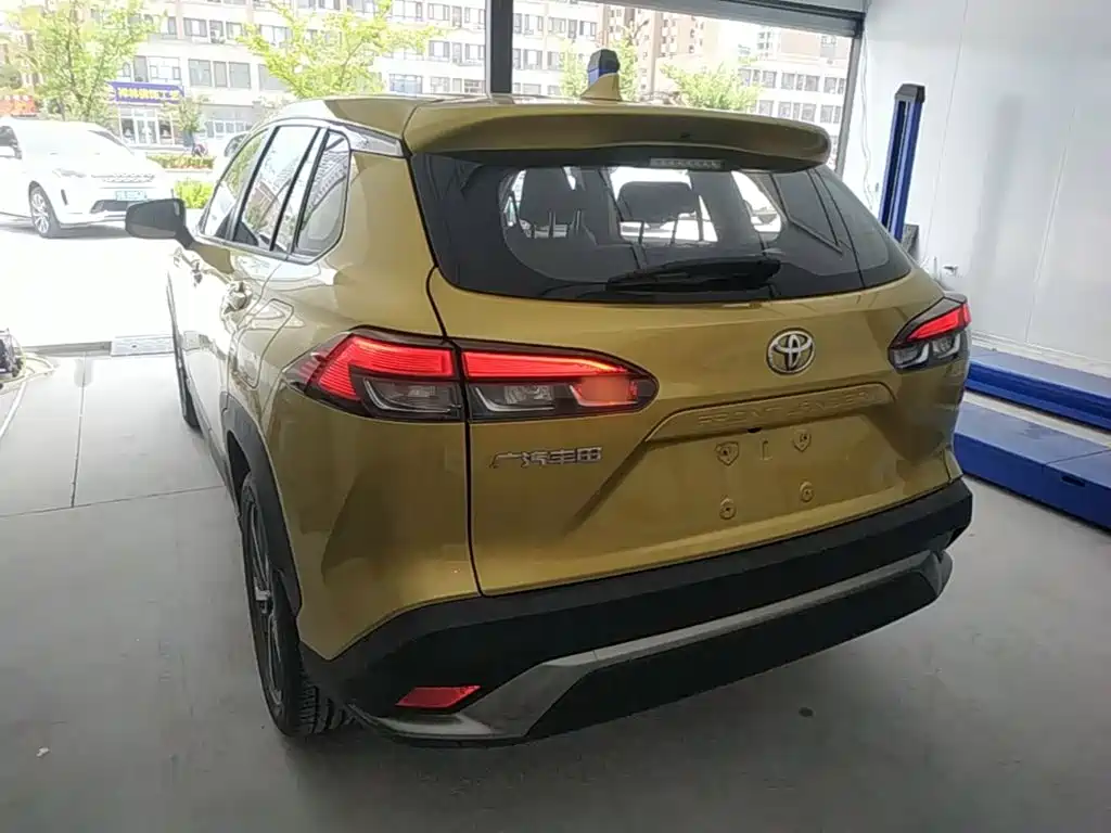 Toyota Frontlander 2022