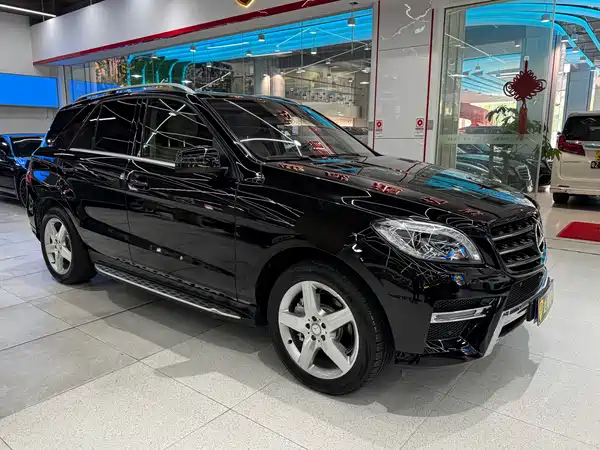 Mercedes-Benz M-Class 2015