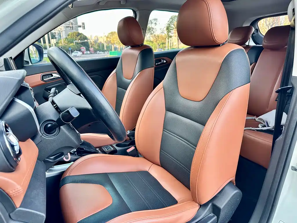 BAIC Shenbao X35 2016 — фото 20