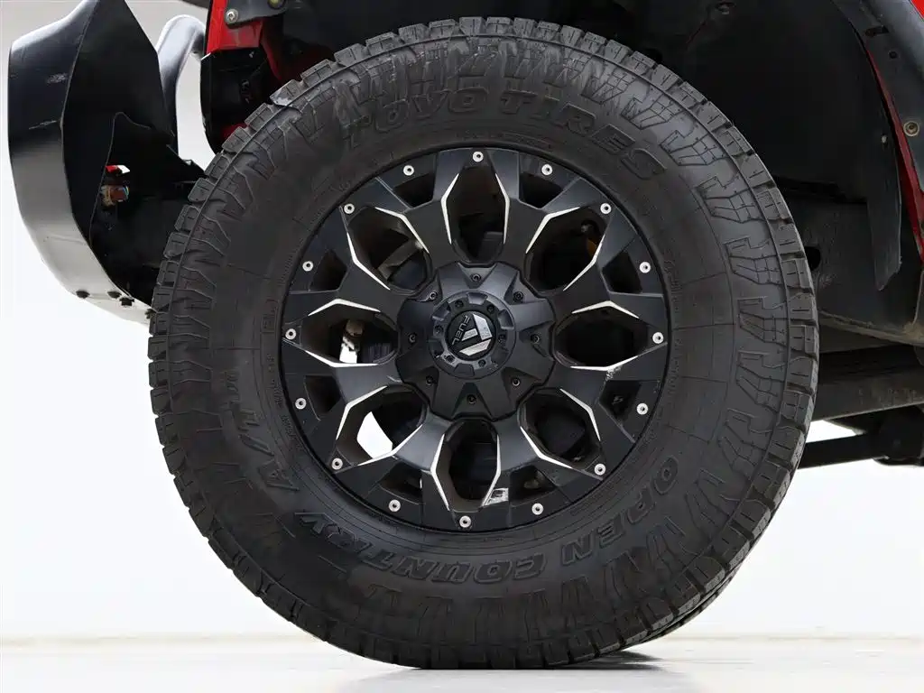 Jeep Wrangler 2017 — фото 28