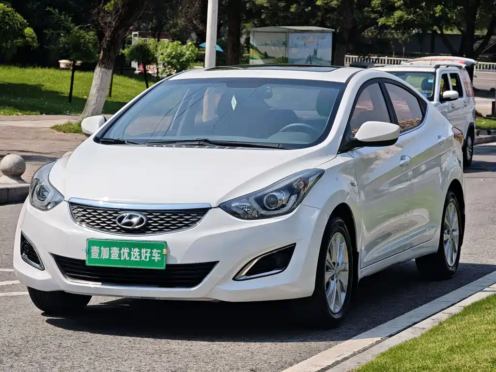 Hyundai Elantra 2016