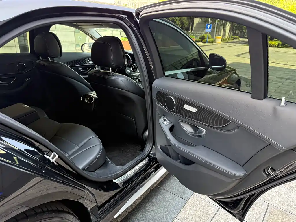 Mercedes-Benz C-Class 2017 — фото 44