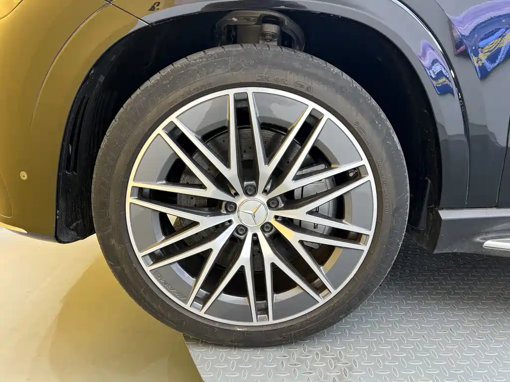 Mercedes-Benz GLE AMG 2023 — фото 34