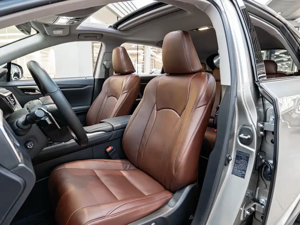 Lexus RX 2023 — фото 11