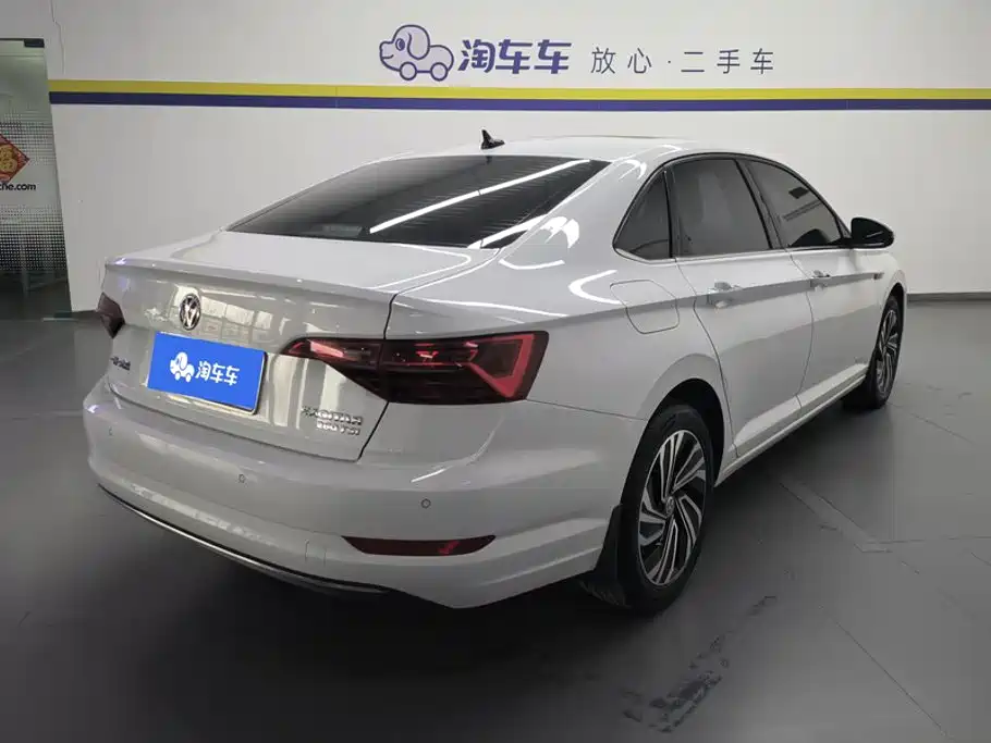 Volkswagen Sagitar 2022
