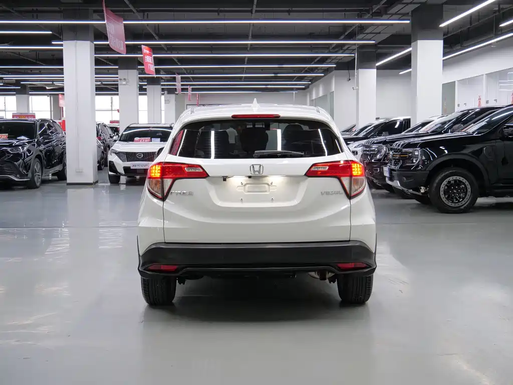 Honda Vezel 2020 — фото 7