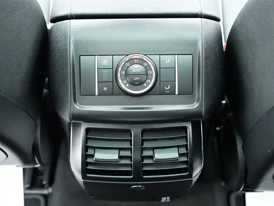 Mercedes-Benz R-Class 2015 — фото 16
