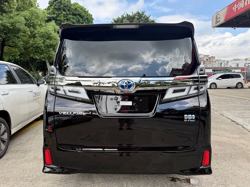 Toyota Vellfire 2020 — фото 8