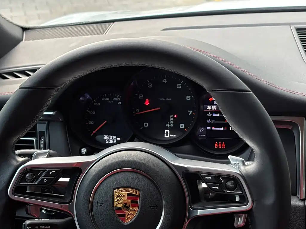 Porsche Macan 2021 — фото 14