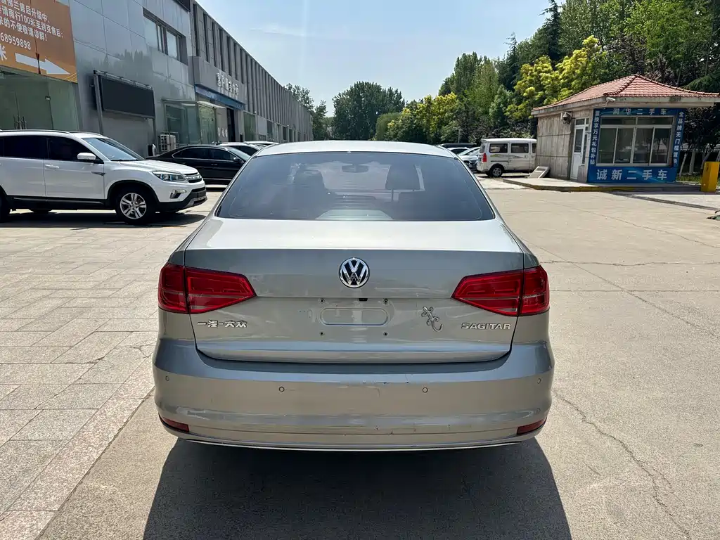 Volkswagen Sagitar 2019