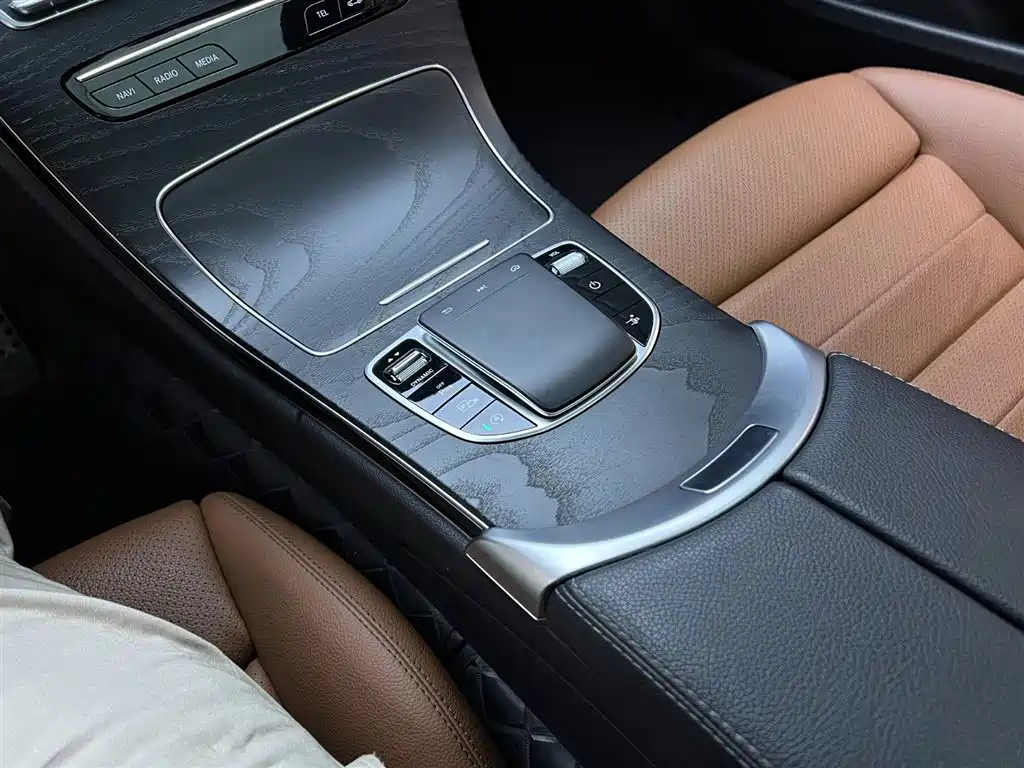 Mercedes-Benz C-Class 2021 — фото 15