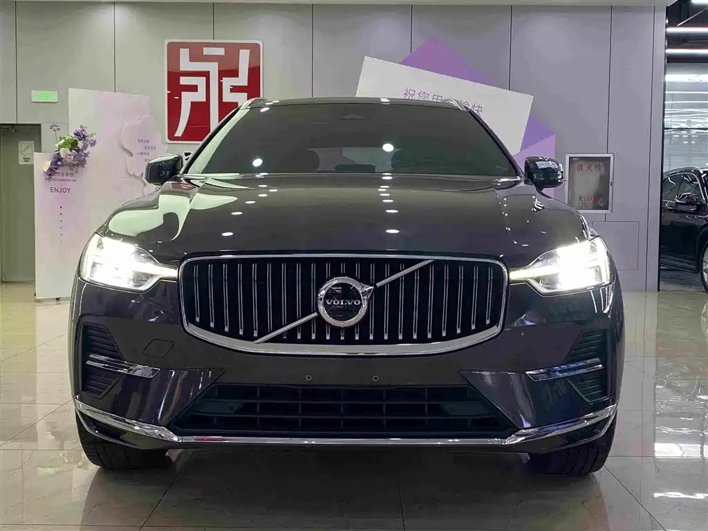 Volvo XC60 2021 — фото 2