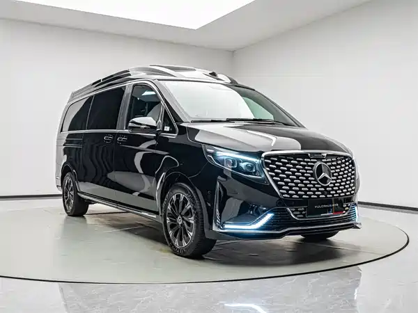 Mercedes-Benz V-Class 2025