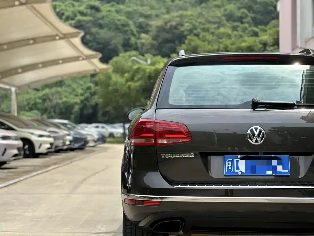 Volkswagen Touareg 2017 — фото 7