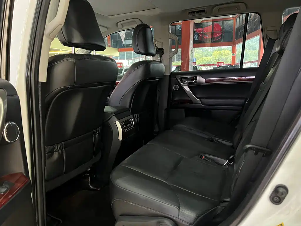 Lexus GX 2013 — фото 8