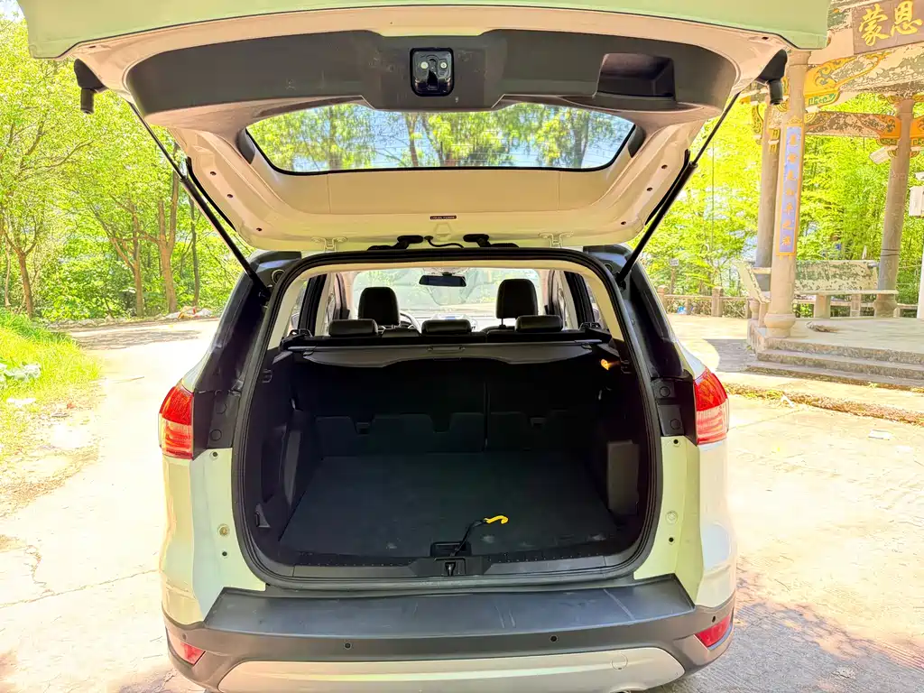 Ford Kuga 2015 — фото 17