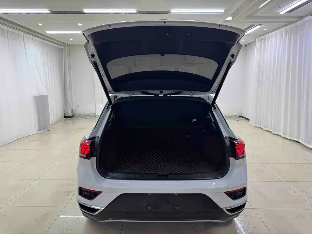 Volkswagen T-Roc 2022 — фото 20