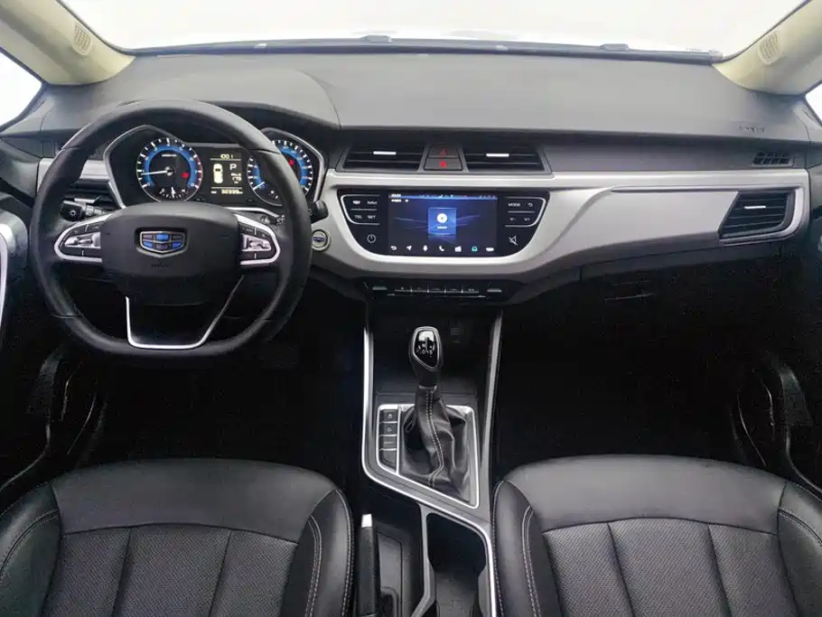 Geely Vision X3 2019 — фото 12