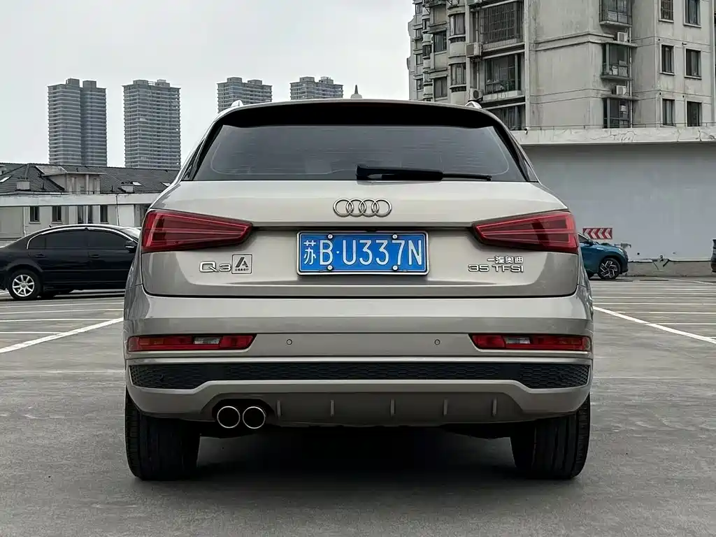 Audi Q3 2019 — фото 9