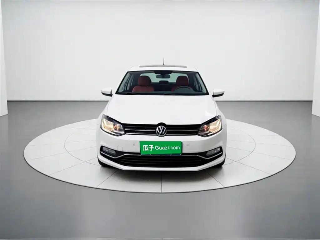 Volkswagen Polo 2015 — фото 2