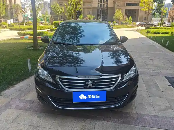 Peugeot 408 2016