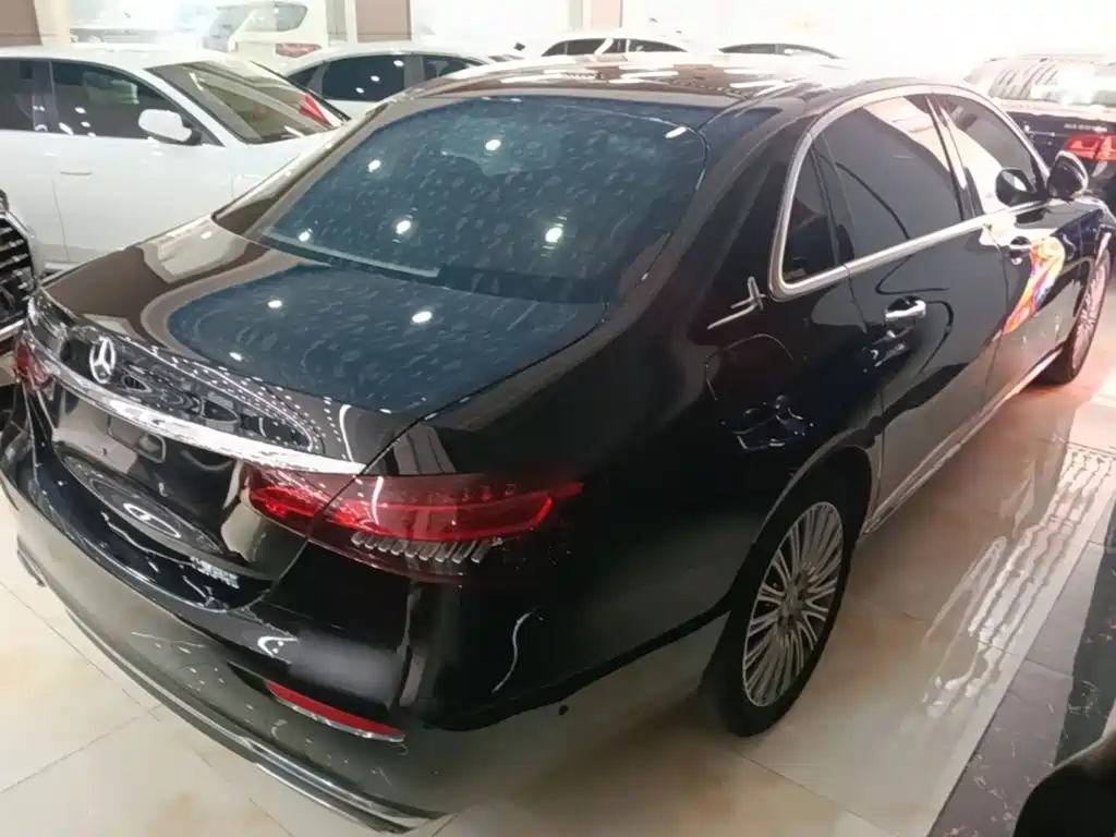 Mercedes-Benz E-Class 2021