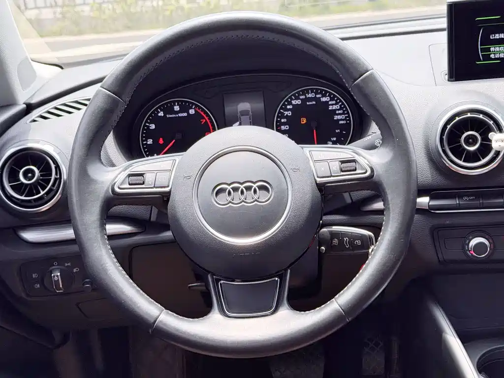 Audi A3 2016 — фото 14