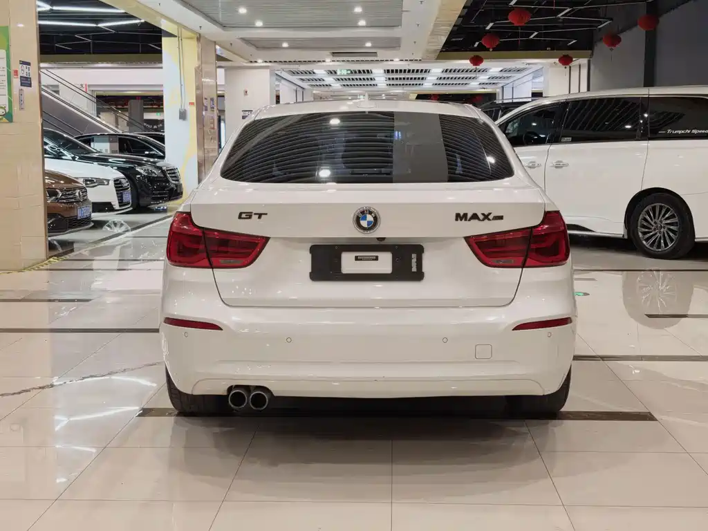 BMW 3 Series GT 2017 — фото 8