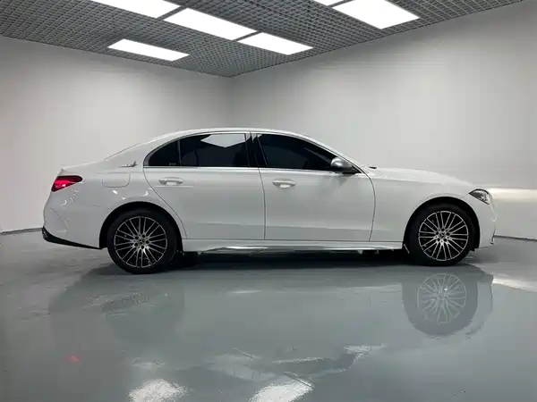 Mercedes-Benz C-Class 2023