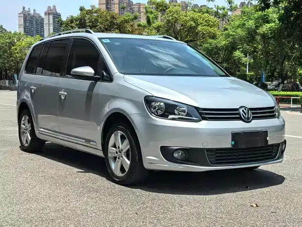 Volkswagen Touran 2015