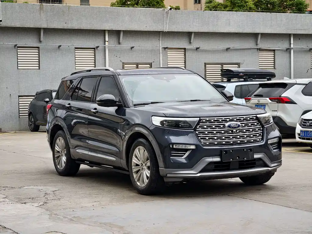 Ford Explorer 2022 — фото 3