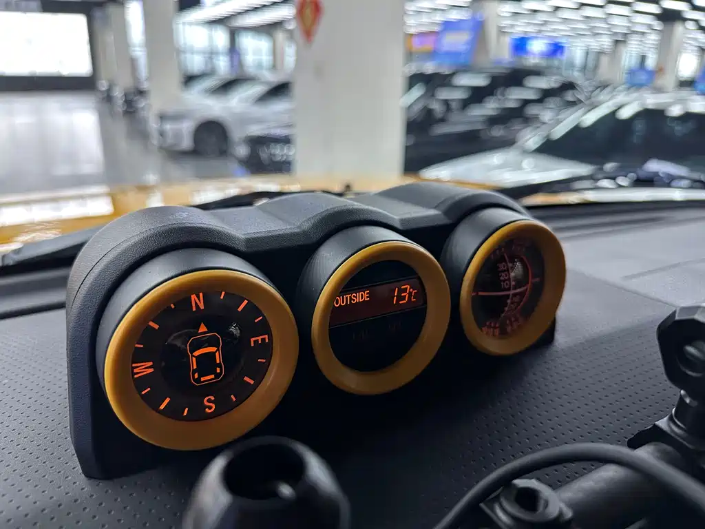 Toyota FJ Cruiser 2019 — фото 10
