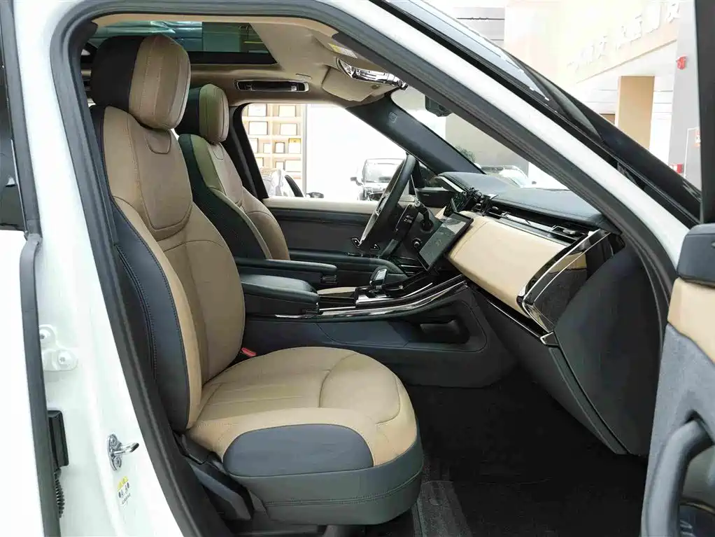 Land Rover Range Rover Sport 2024 — фото 12