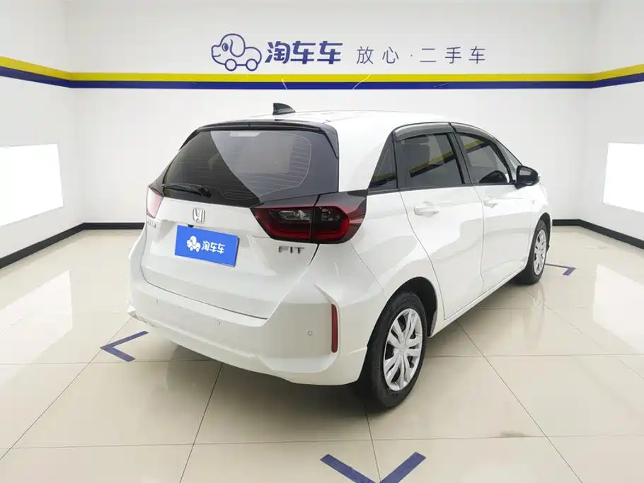 Honda Fit 2022 — фото 3
