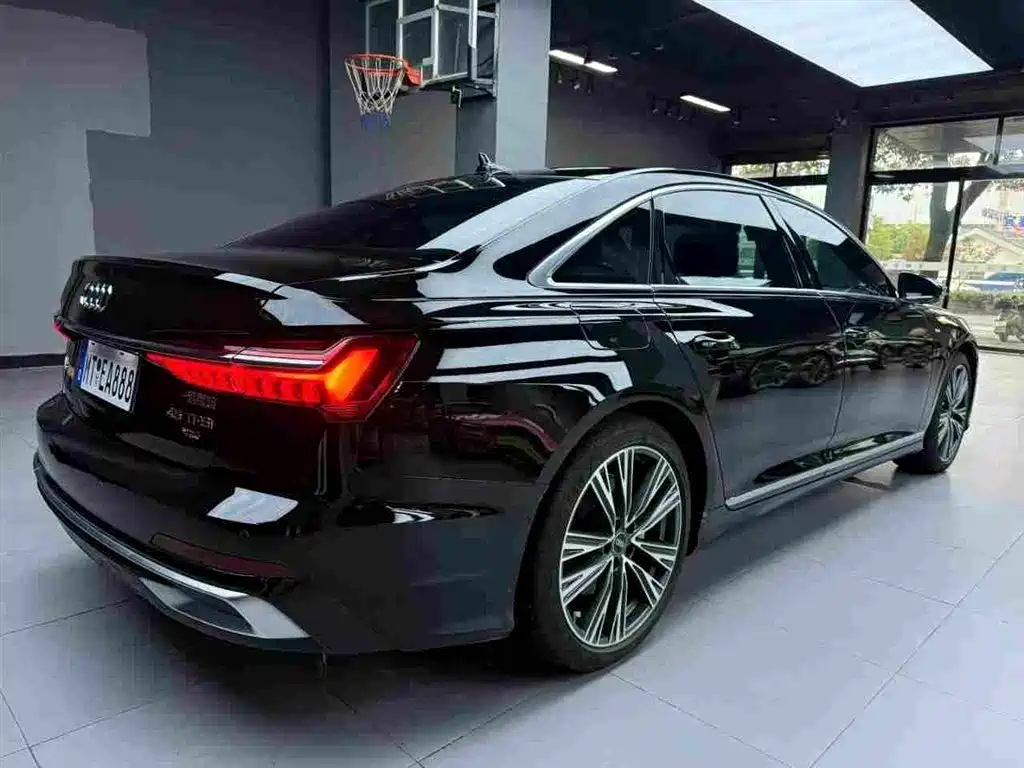 Audi A6L 2025