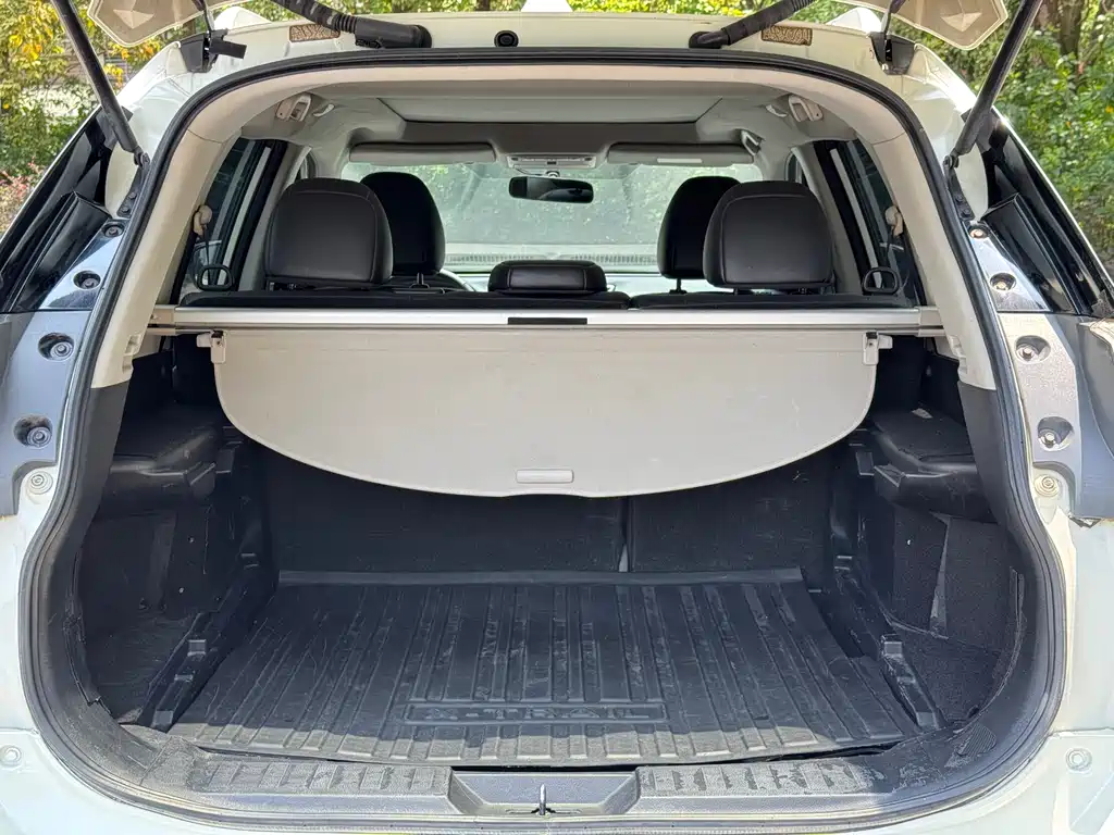 Nissan X-Trail 2015 — фото 14