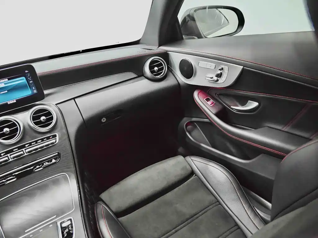 Mercedes-Benz C-Class 2023 — фото 29
