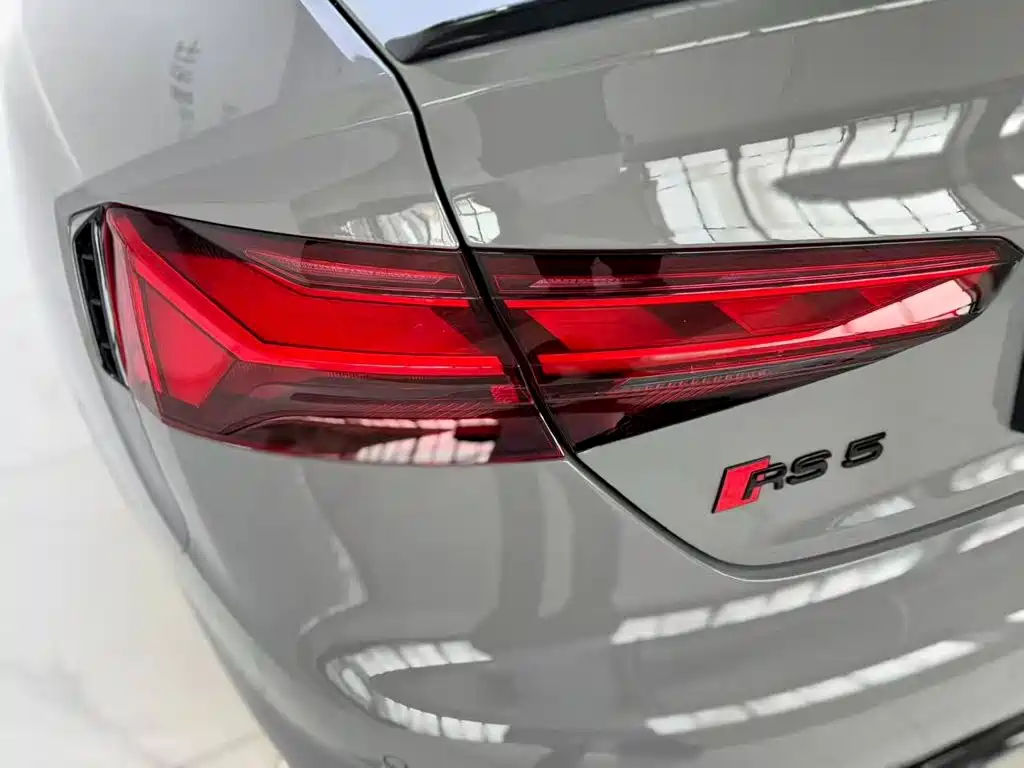 Audi RS 5 2025 — фото 11