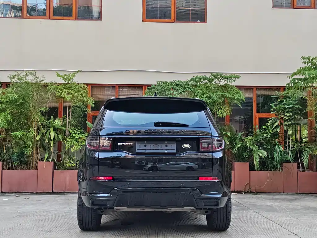 Land Rover Discovery Sport 2023