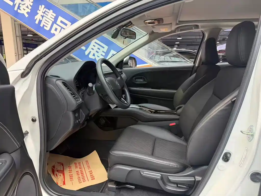 Honda Vezel 2022 — фото 13