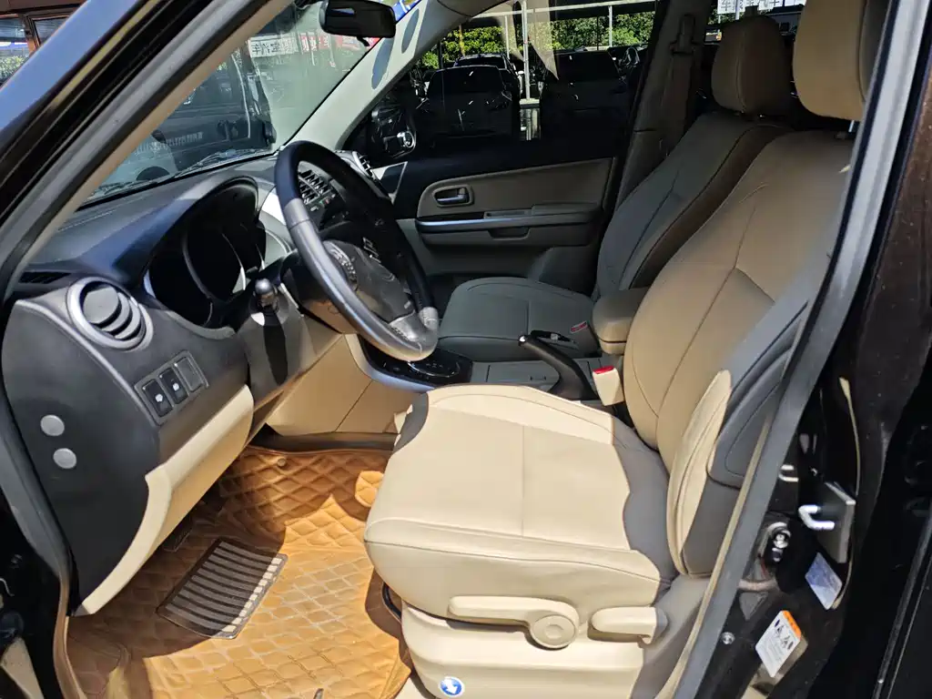 Suzuki Grand Vitara 2014