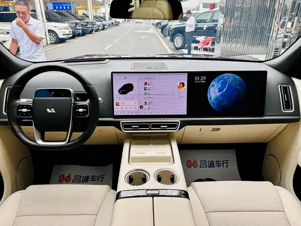 Li Auto L9 2025