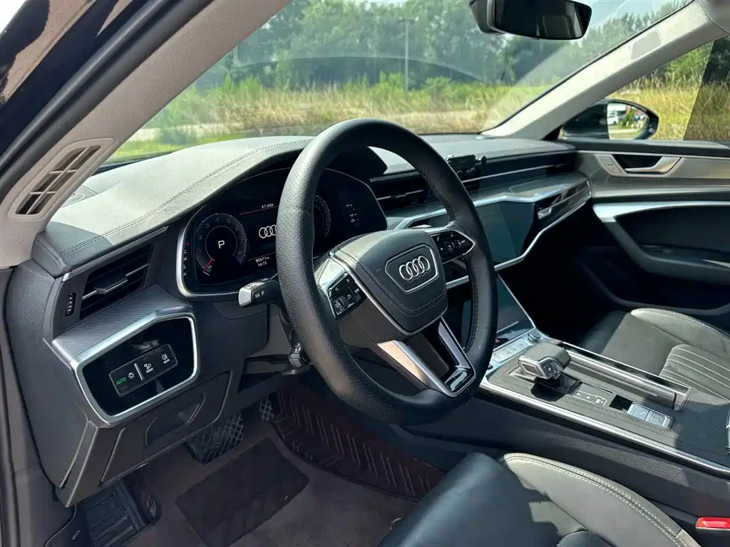 Audi A6L 2023 — фото 13