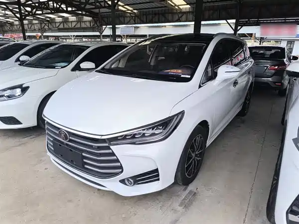 BYD Song MAX 2017