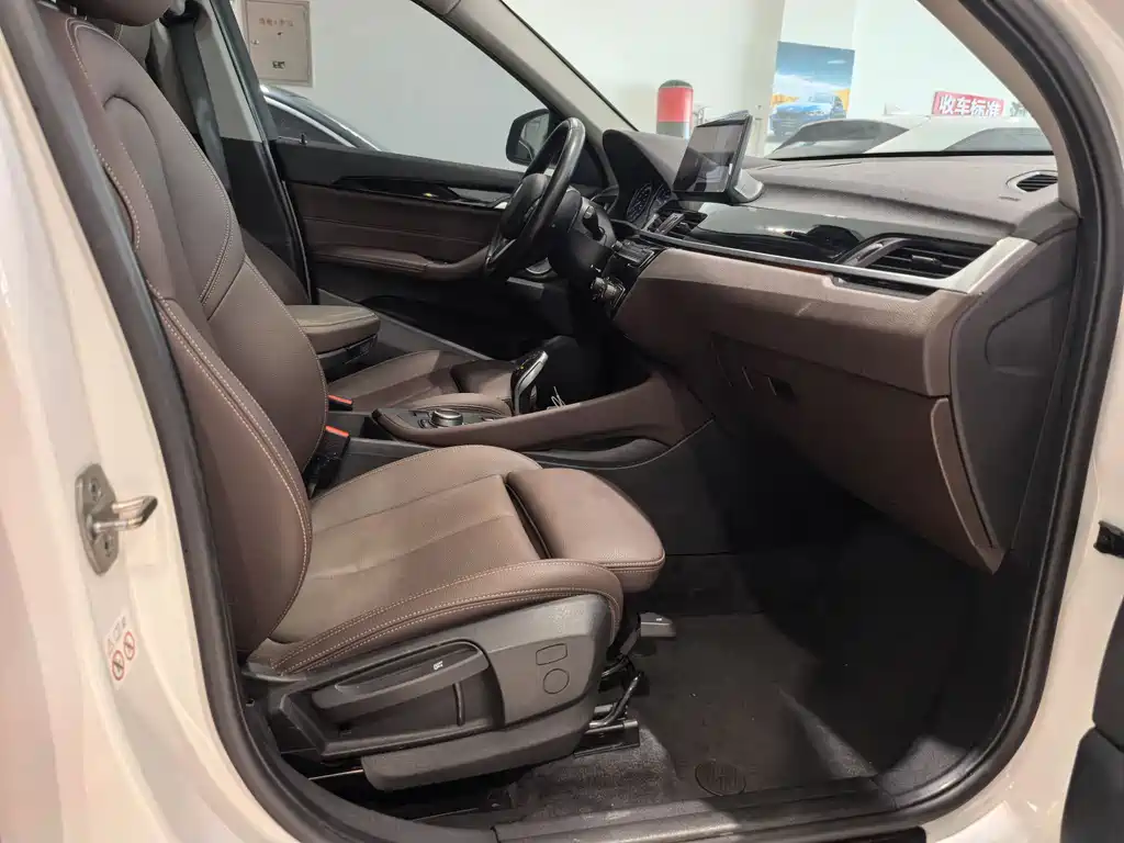 BMW X1 2022 — фото 17