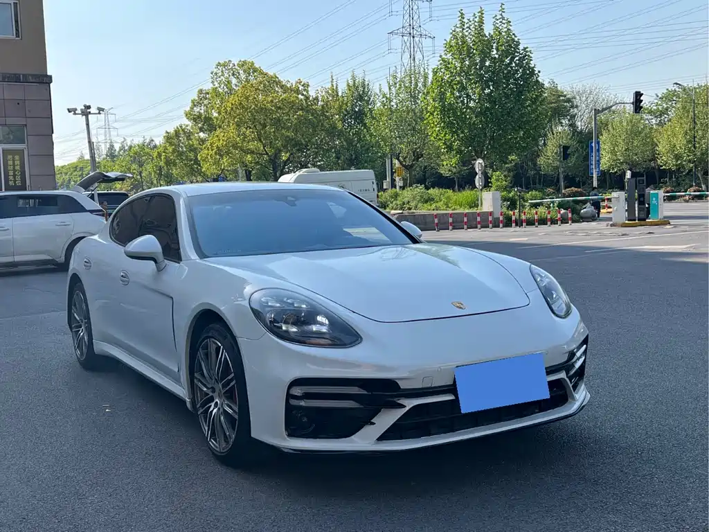 Porsche Panamera 2017 — фото 3